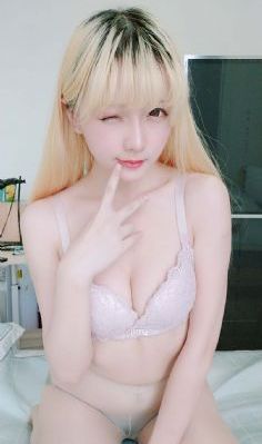 免费精品区_DVD在线播放观看