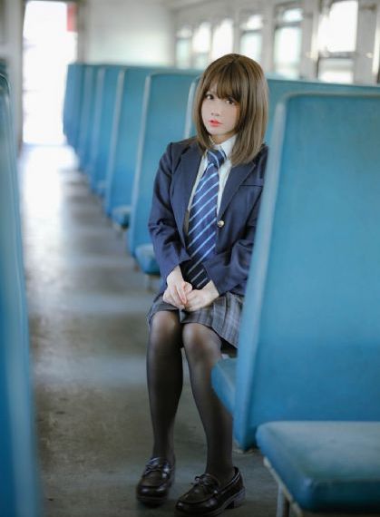 92美女诱惑视频1000_超清版蓝光版中文字幕包