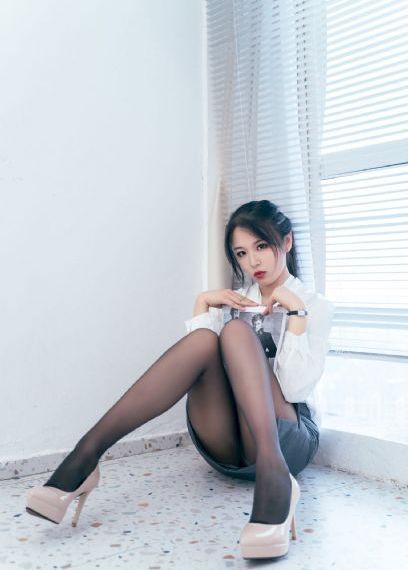 里德尔被扒开腿榨精文_BD英语在线视频播放