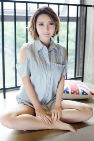 大奶子少妇电影_1080P韩国电影在线观看