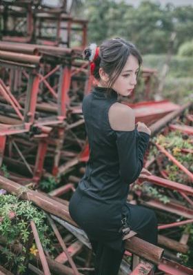打女朋友的屁股_国产剧全集免费播放