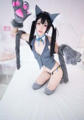 亚洲丝袜制服_超清电影完整版