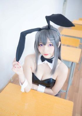 美女视频黄频大全是免费的_BD英语高清在线